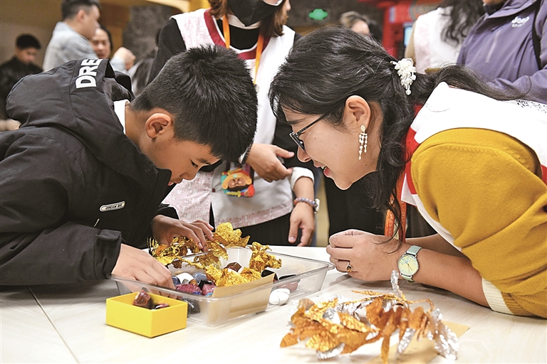 指尖觸摸歷史與藝術(shù) 指尖觸摸歷史與藝術(shù)