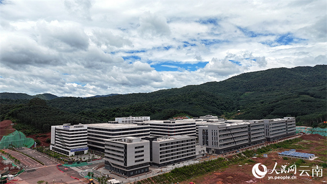 6LOCAL17696468193661TEROLW975 6LOCAL17696468193661TEROLW975